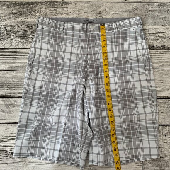 Nike Golf Tour Performance Dri-Fit Plaid Lightweight Shorts - Picture 6 of 10